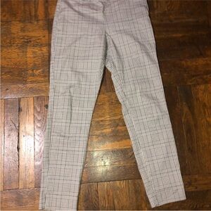 H&M Plaid Trousers - Black and White- Brand new Without tag. Size 6.